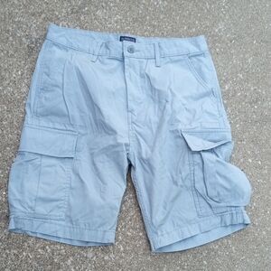 NWOT Men's Gray Cargo Shorts, 31